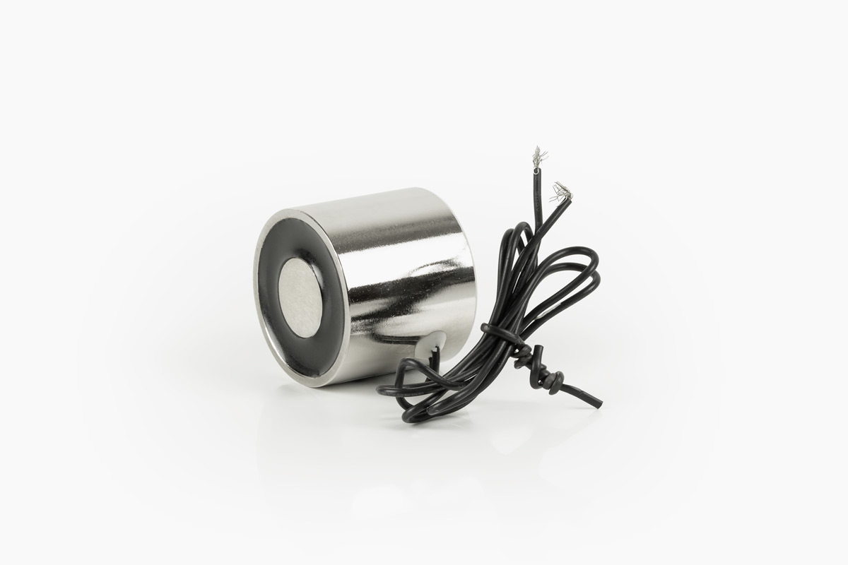 https://hyab.com/uploads/img/Produkter/71 El-hållmagneter/71-3530-24-JS/71-3530-24-JS_2.jpg